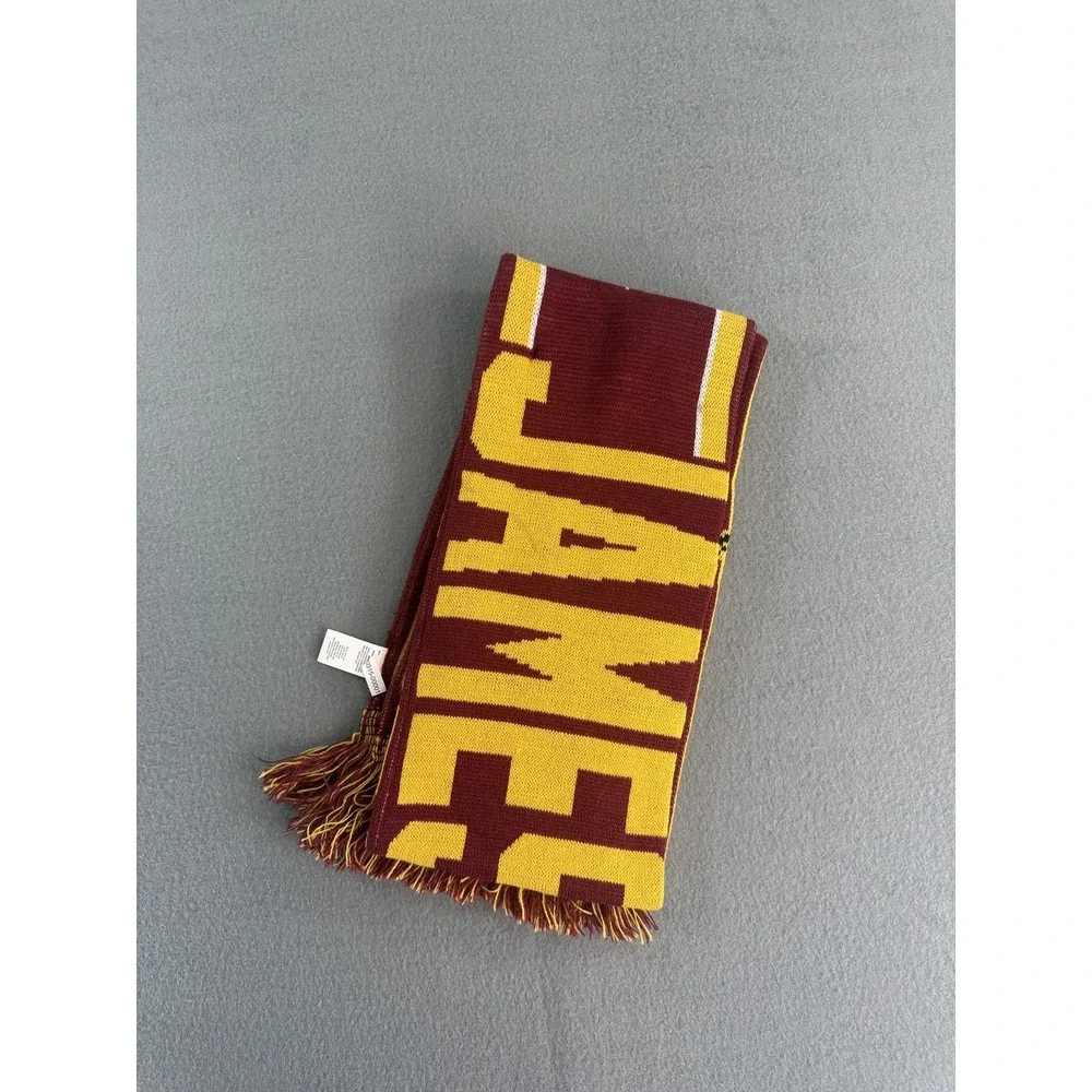 Cleveland Cavaliers Scarf Mens One Size Red LeBron James Forever Collectibles